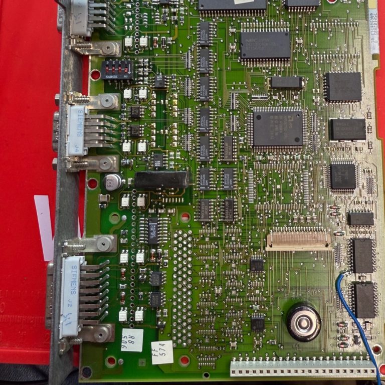 Siemens OP17 HMI Inside a Siemens OP17 HMI